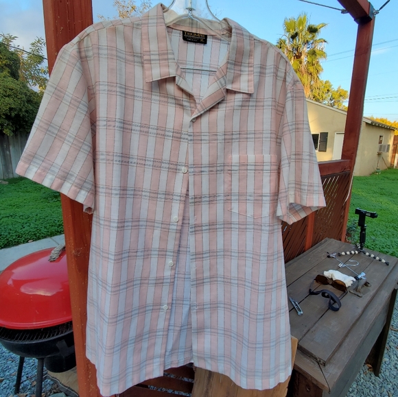 Triumph Men's XL short sleeve button up. Vintage. USA. Used. Pink/White plaid. - Picture 13 of 16